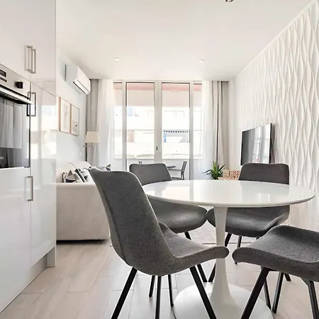 Apartment Timeless I *
